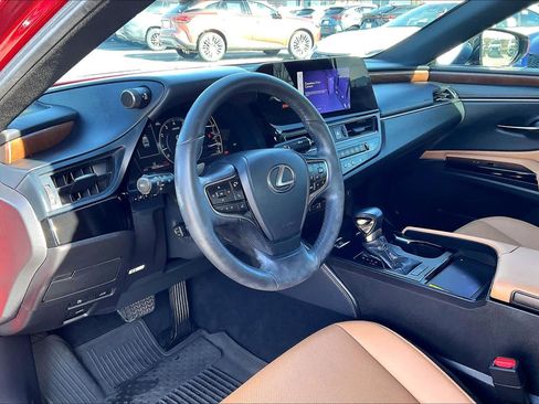 Used 2024 Lexus ES 350 w/ Premium Package image 16