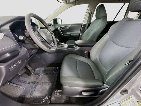 Certified 2025 Toyota RAV4 LE AWD/4WD image 21