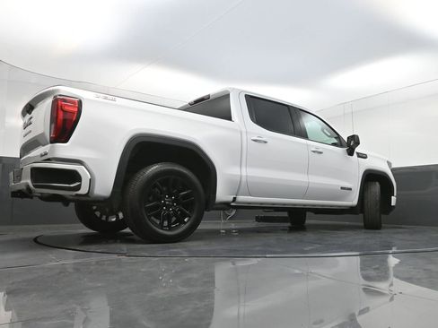 Used 2024 GMC Sierra 1500 Elevation w/ X31 Off-Road Package AWD/4WD image 29