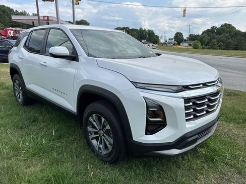 New 2026 Chevrolet Equinox LT FWD image 1