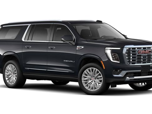 New 2025 GMC Yukon XL Denali w/ Sun & Power Step Package image 38