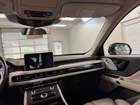 Used 2020 Lincoln Aviator Reserve w/ Equipment Group 202A AWD/4WD image 29