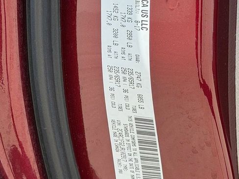 Used 2018 Chrysler Pacifica Touring Plus FWD image 32