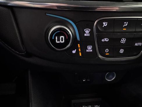 Certified 2023 Chevrolet Traverse LT AWD/4WD image 19