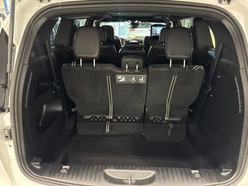 Used 2020 Chrysler Pacifica Touring-L FWD image 43
