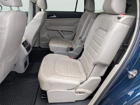 Used 2018 Volkswagen Atlas SEL Premium image 13