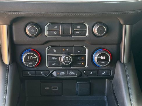 Used 2023 Chevrolet Tahoe Z71 AWD/4WD image 37
