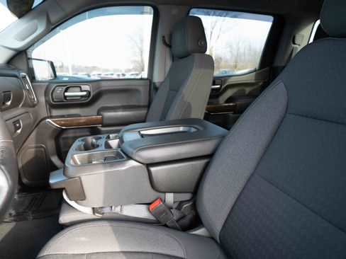 Used 2021 GMC Sierra 1500 SLE image 10