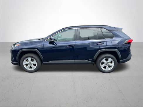 Used 2020 Toyota RAV4 XLE AWD/4WD image 10