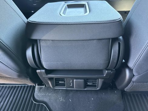 New 2026 GMC Sierra 1500 Elevation image 19