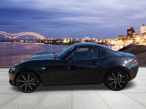 Used 2024 MAZDA MX-5 Miata RF Grand Touring image 2