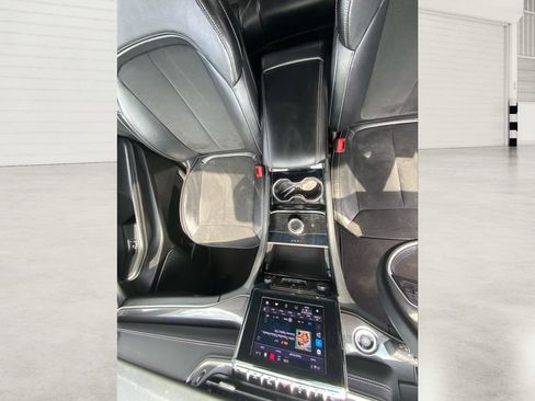 Used 2022 Jeep Grand Cherokee Altitude image 13