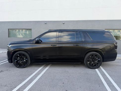 Used 2021 Chevrolet Suburban LT RWD image 13