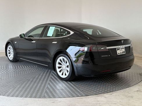 Used 2016 Tesla Model S 60D AWD/4WD image 3