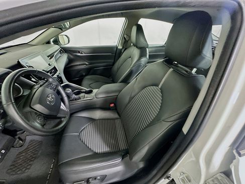 Used 2024 Toyota Camry SE FWD image 13