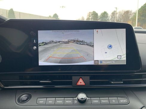 New 2025 Hyundai Elantra SEL image 73