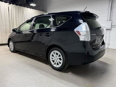 Used 2012 Toyota Prius V Three image 5