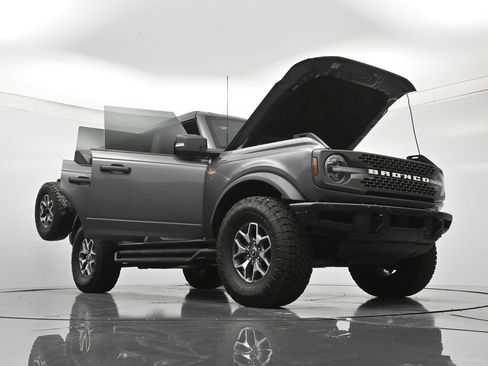 Used 2022 Ford Bronco Badlands AWD/4WD image 48