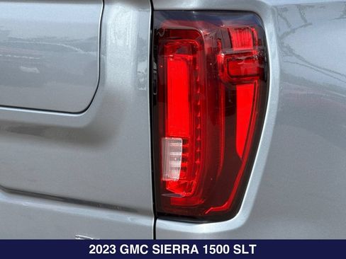 Used 2023 GMC Sierra 1500 SLT w/ SLT Premium Plus Package AWD/4WD image 28
