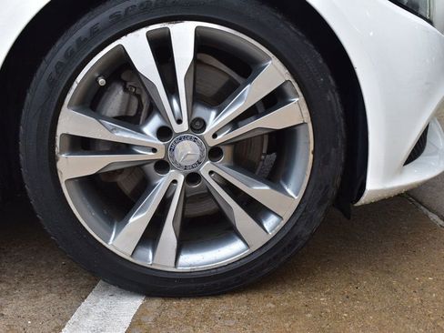 Used 2015 Mercedes-Benz C 300 Sedan image 11