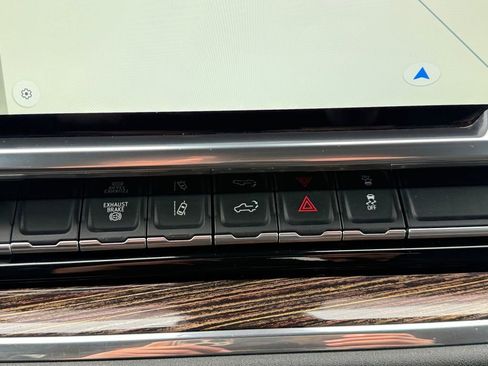 Used 2024 GMC Sierra 2500 SLE image 17