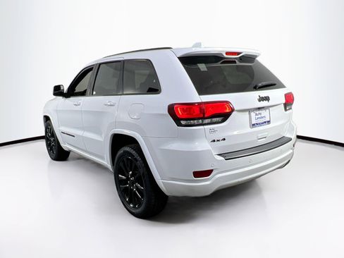 Used 2022 Jeep Grand Cherokee Laredo X image 7
