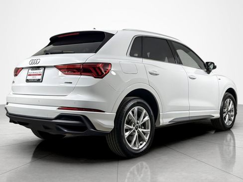 Used 2023 Audi Q3 2.0T Premium w/ Convenience Package image 5