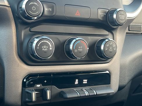 Used 2024 RAM 2500 Big Horn w/ Bed Utility Group image 19