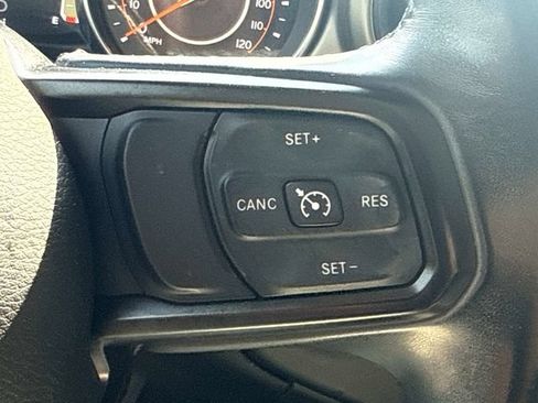 Used 2018 Jeep Wrangler Unlimited Sport S AWD/4WD image 23