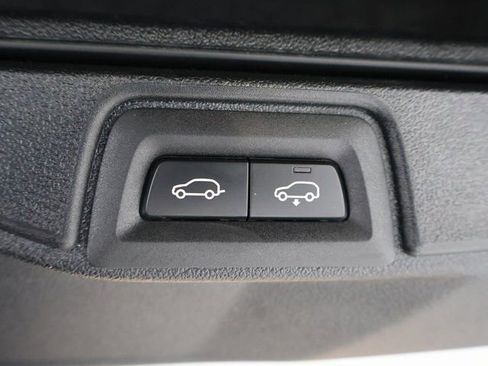 Used 2024 BMW X7 xDrive40i w/ Climate Comfort Package AWD/4WD image 18