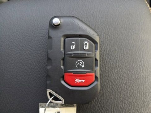 New 2026 Jeep Wrangler Unlimited Sahara AWD/4WD image 30