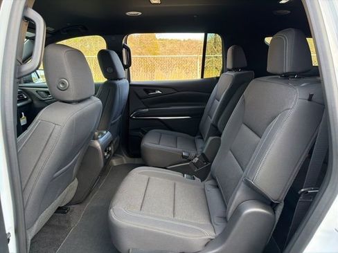 New 2026 Chevrolet Traverse LT w/ Midnight/Sport Edition image 19