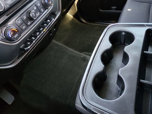 Used 2017 Chevrolet Silverado 2500 LT w/ LT Convenience Package image 25