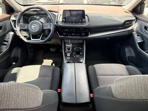 Used 2021 Nissan Rogue SV FWD image 11