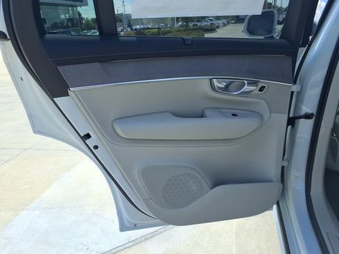 New 2026 Volvo XC90 T8 Ultra w/ Protection Package Premier AWD/4WD image 15