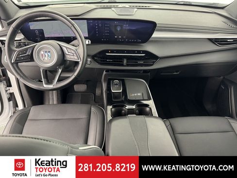 Used 2025 Buick Enclave Preferred image 22