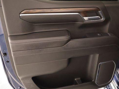 Used 2023 GMC Sierra 1500 SLT w/ SLT Premium Package image 18