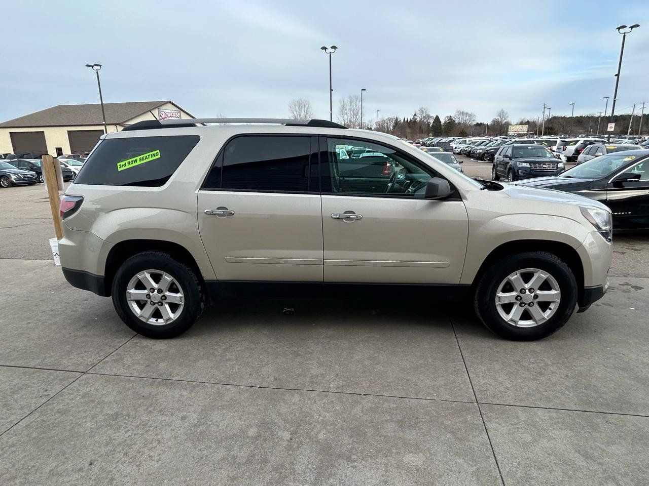 Used 2015 GMC Acadia SLE FWD image 4