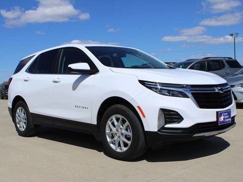 Used 2024 Chevrolet Equinox LT AWD/4WD image 3