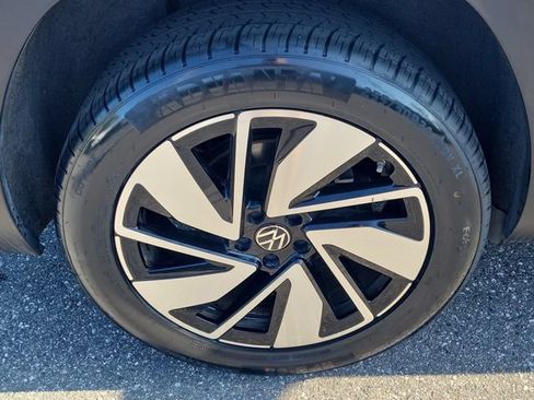 Certified 2024 Volkswagen Atlas SE FWD image 5