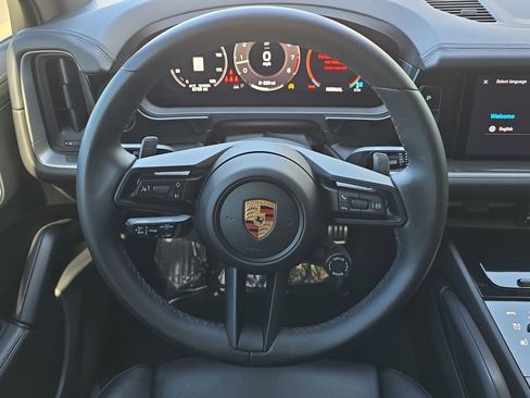 Certified 2024 Porsche Cayenne S image 14