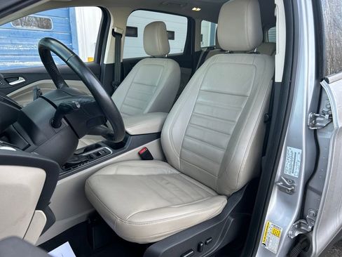 Used 2019 Ford Escape Titanium image 15