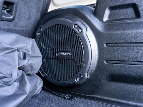 Used 2023 Jeep Wrangler Unlimited Sahara image 10