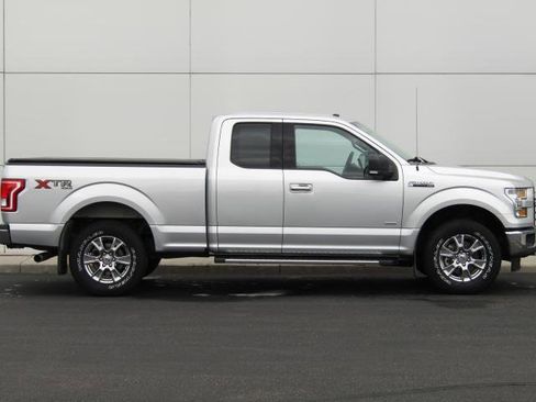 Used 2017 Ford F150 XLT w/ Equipment Group 301A Mid AWD/4WD image 3