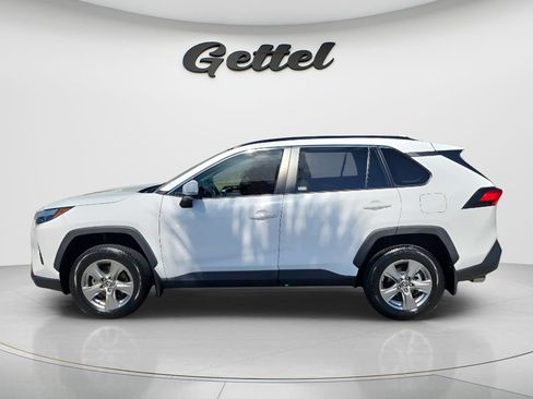 Used 2024 Toyota RAV4 XLE w/ Convenience Package FWD image 8