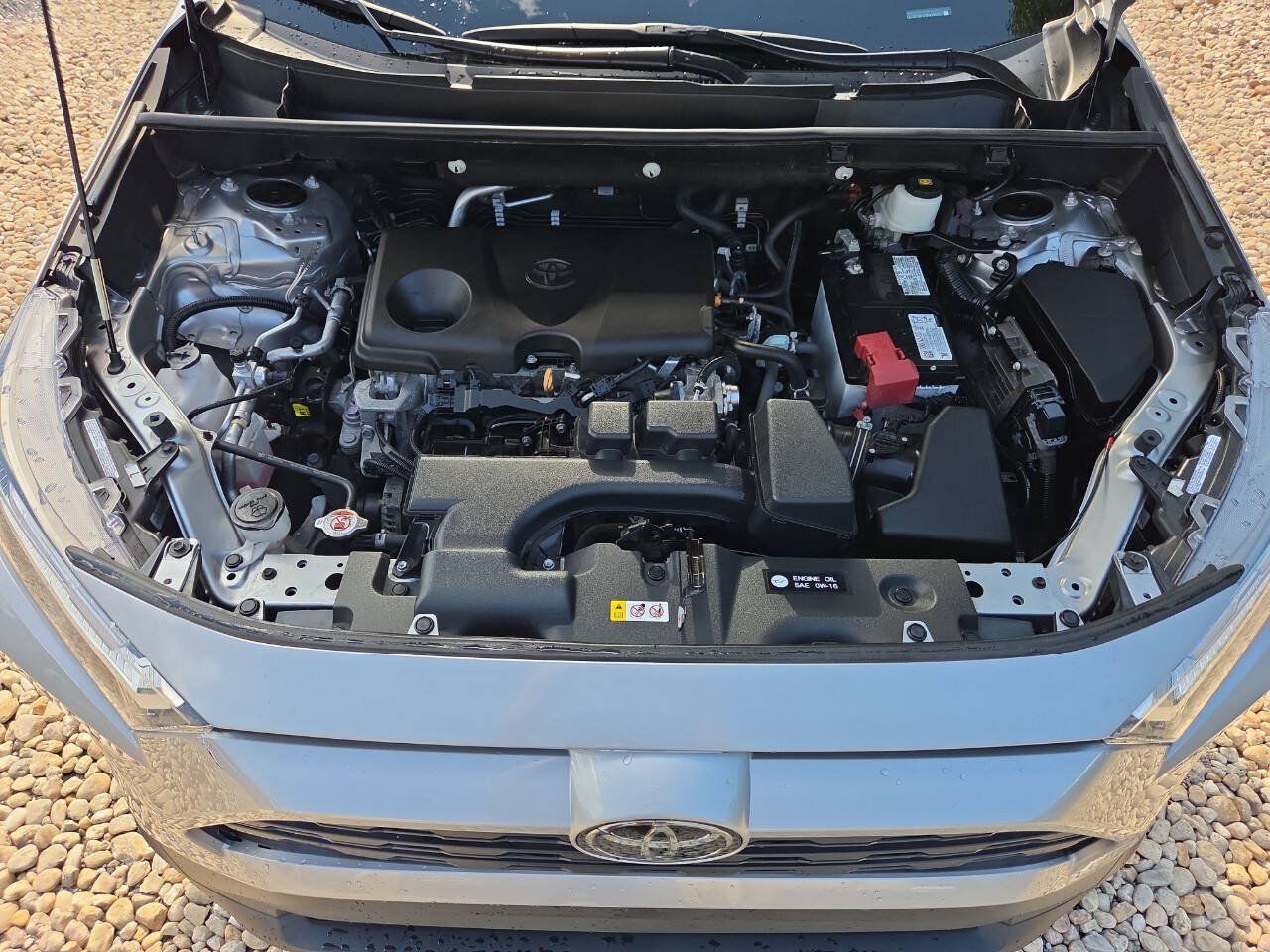 Used 2023 Toyota RAV4 LE AWD/4WD image 13