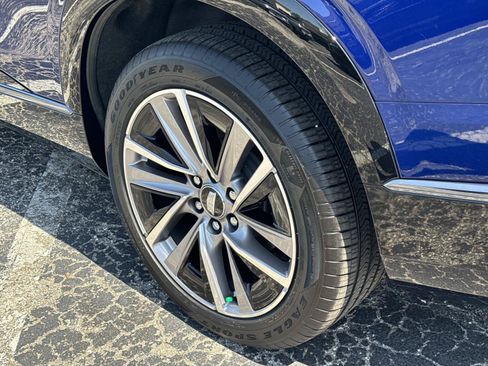 Certified 2026 Cadillac Vistiq Sport w/ LPO, Floor Liner Package AWD/4WD image 12