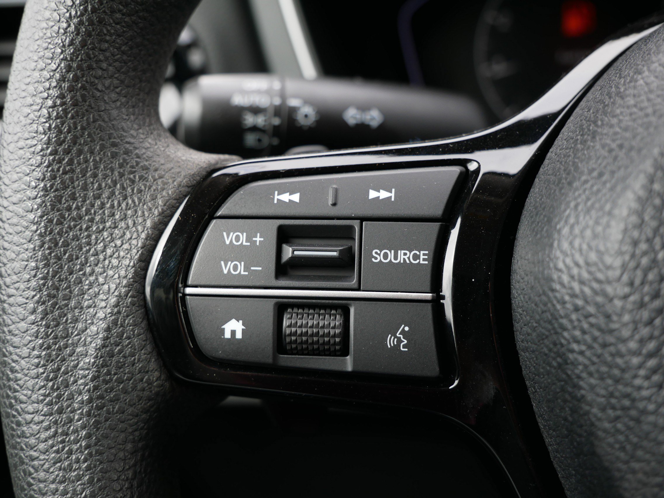 Certified 2023 Honda Pilot LX image 30