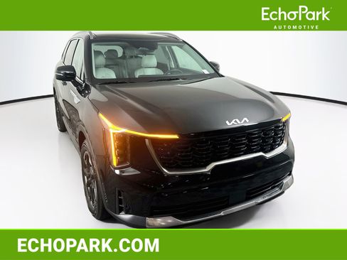 Used 2024 Kia Sorento S w/ Panoramic Sunroof Package FWD image 1