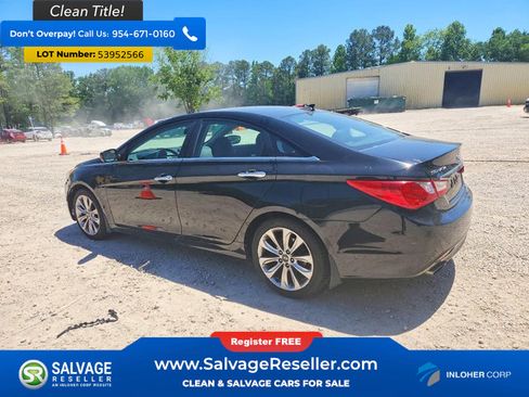 Used 2013 Hyundai Sonata SE w/ Navigation & Sunroof Pkg FWD image 3